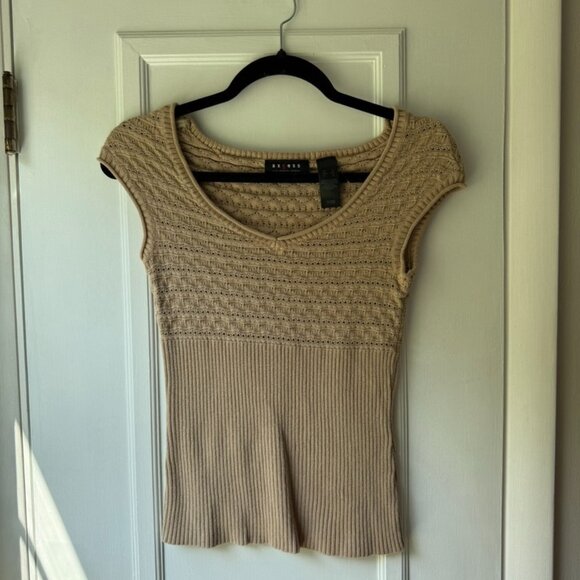 Brown Top - Picture 1 of 4